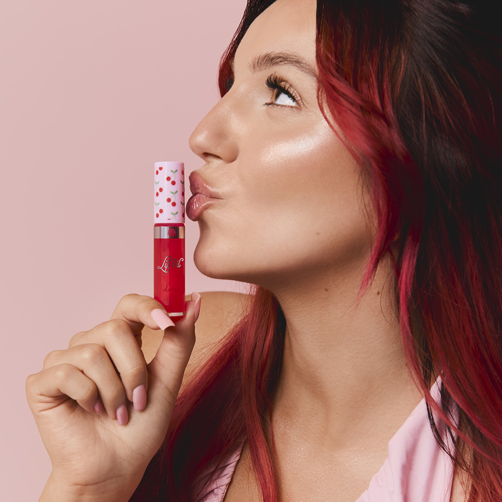 BELL DEFINES BEAUTY x KARTONII LIP OIL